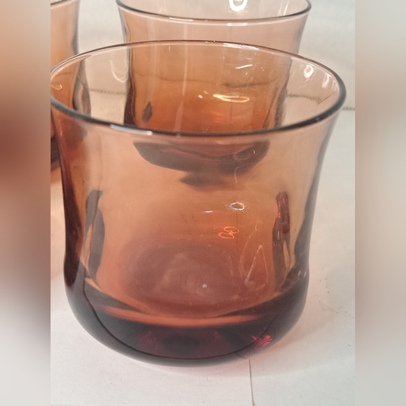 4 Brownish Amber heavy bottomed glasses. - Picture 3 of 6
